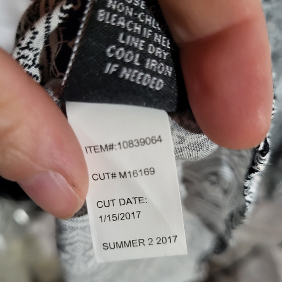 Torrid Mini Challis Off-Shoulder Print Dress 1x - Picture 8 of 8